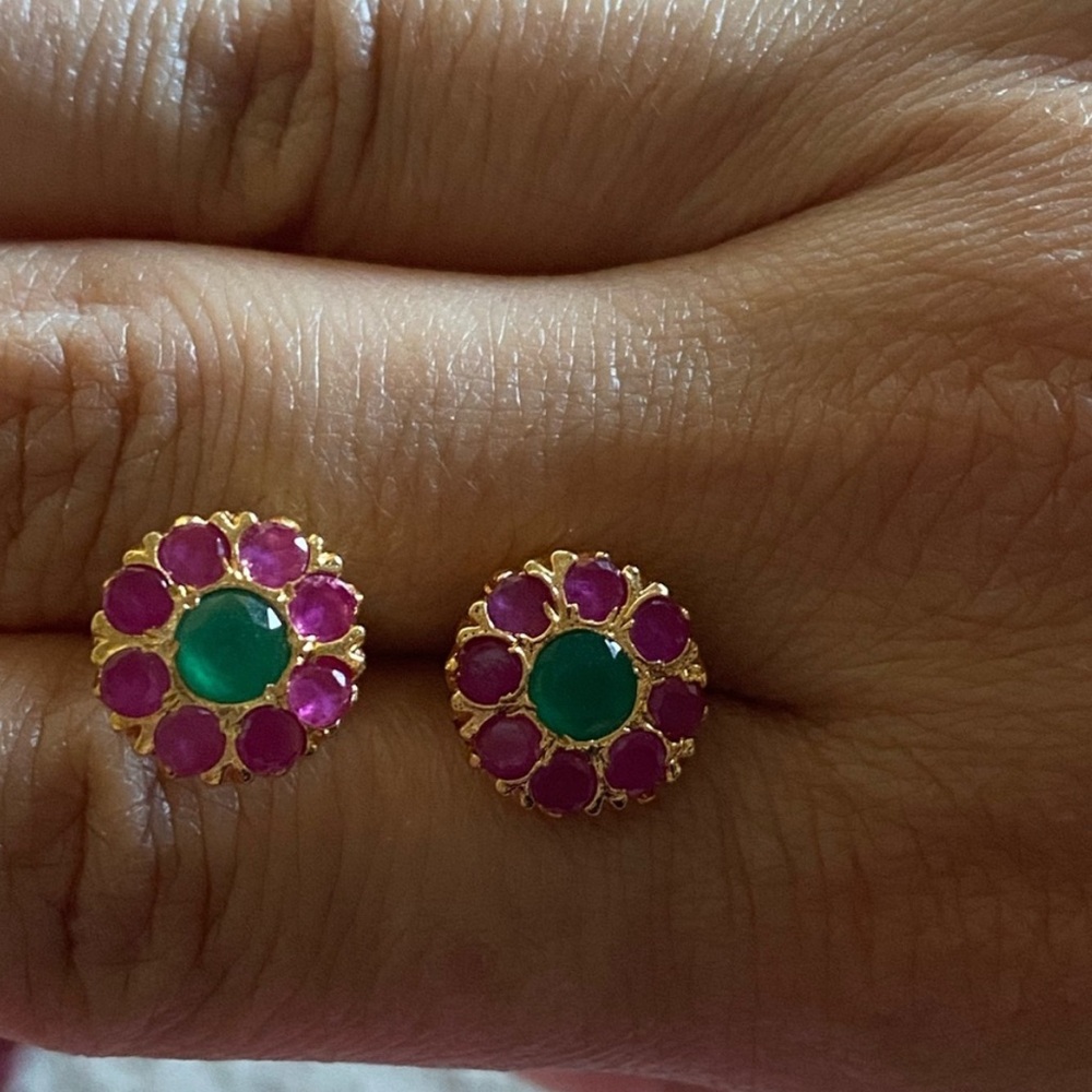 Elegant Gold and Pink Floral Earrings - Picture 2 of 2
